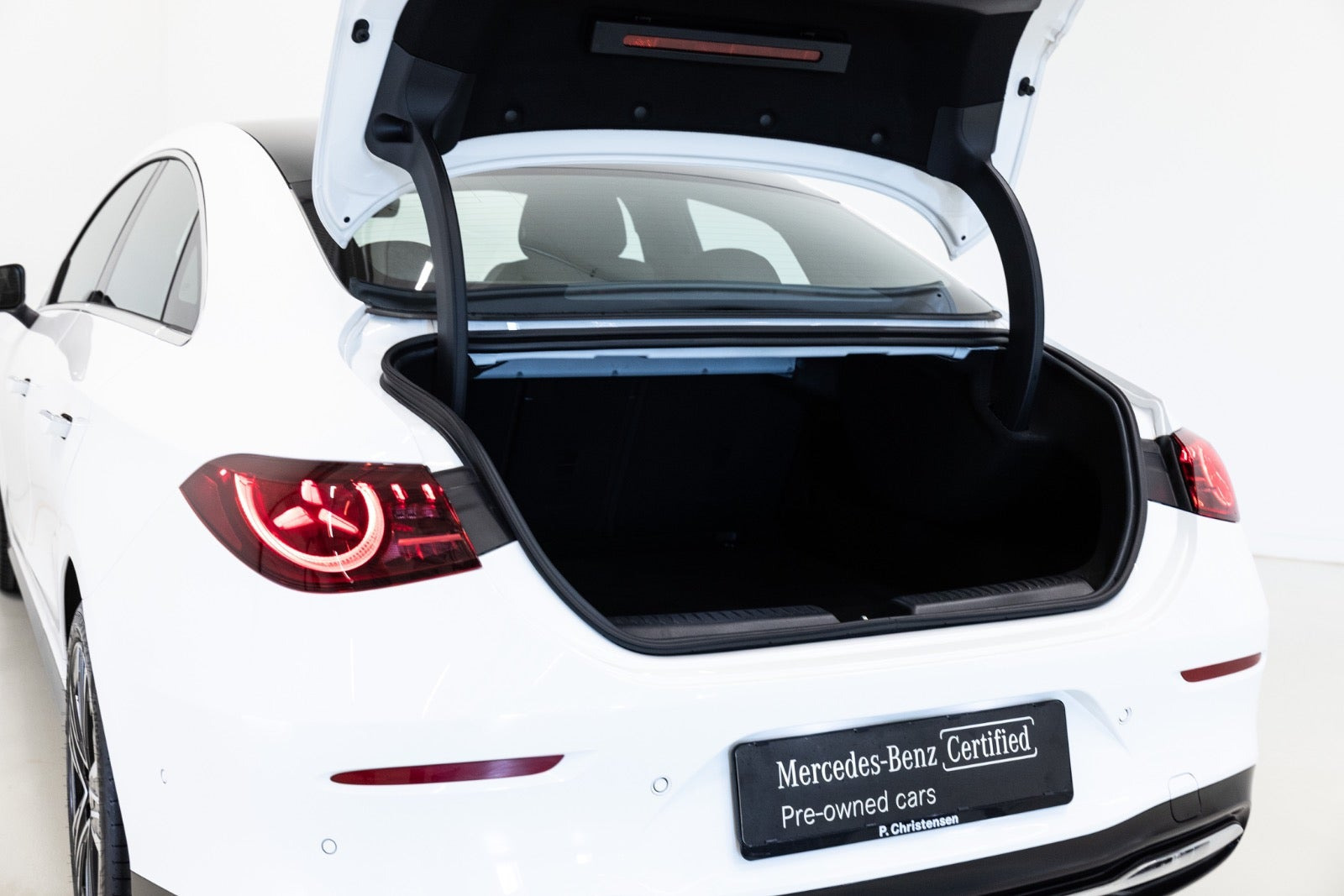 Hvid Mercedes CLA250+ fra 2025
