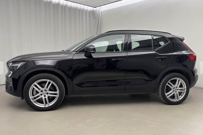 Sort Volvo XC40 fra 2023
