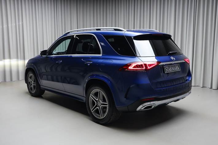 Blå Mercedes GLE350 de fra 2020