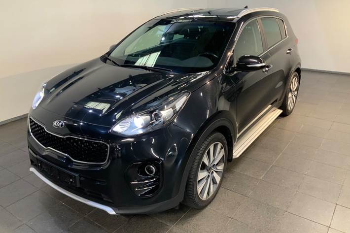Sort Kia Sportage fra 2017 set udefra