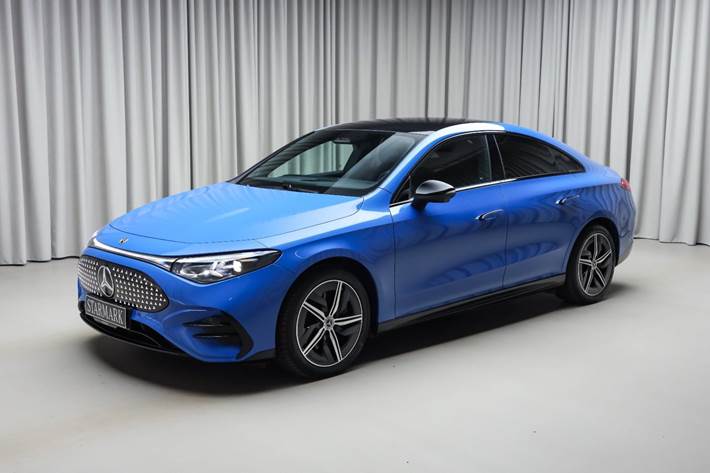 Blå Mercedes CLA250+ fra 2025