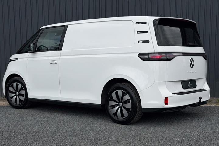 Hvid VW ID.Buzz fra 2023