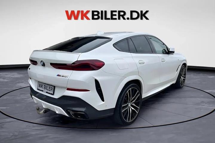 Hvid BMW X6 fra 2020