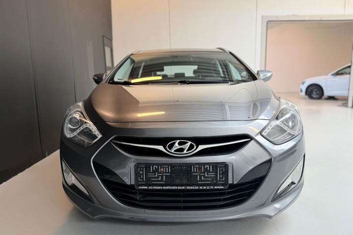 Grå Hyundai i40 fra 2015