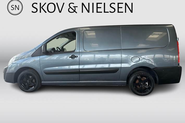 Grå Fiat Scudo fra 2011