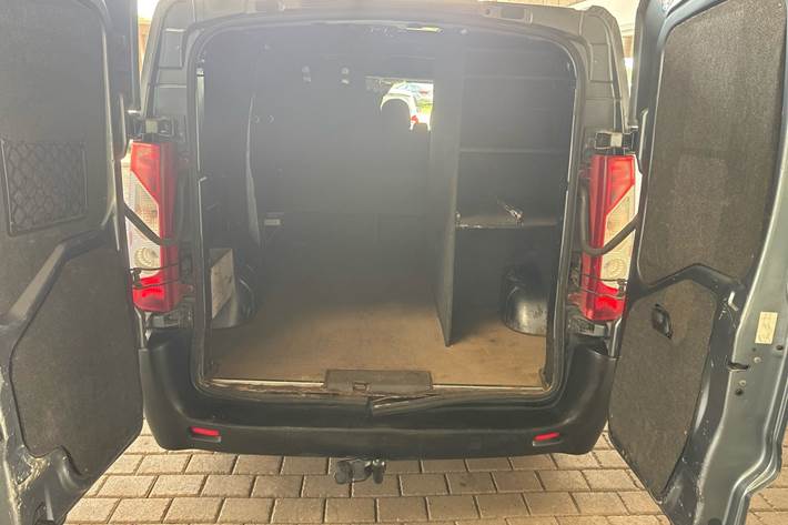 Grå Fiat Scudo fra 2011