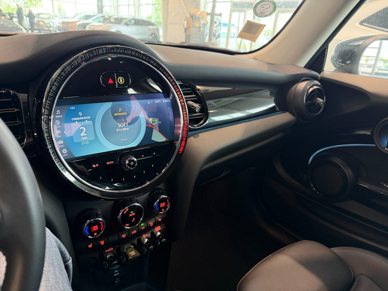 Sort Mini Cooper SE fra 2023