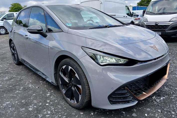 Grå Cupra Born fra 2023