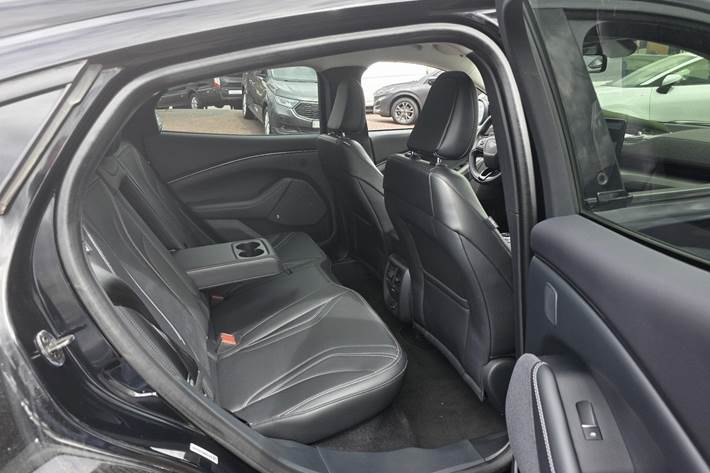 Sort Ford Mustang Mach-E fra 2022