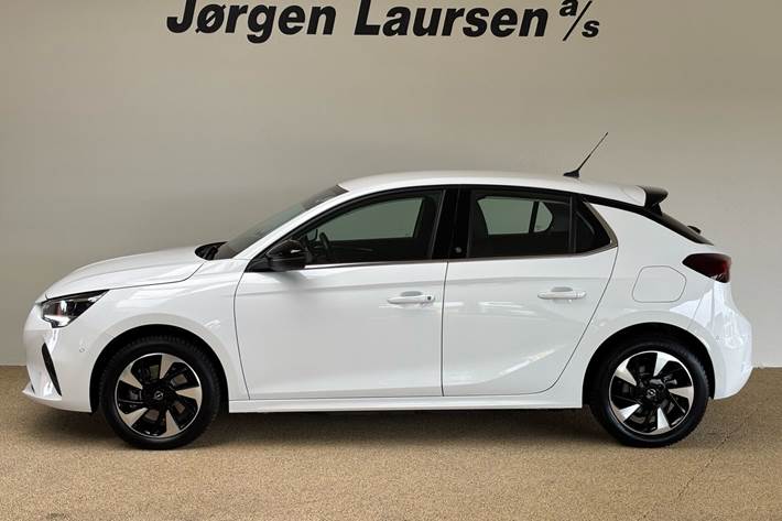 Hvid Opel Corsa-e fra 2023