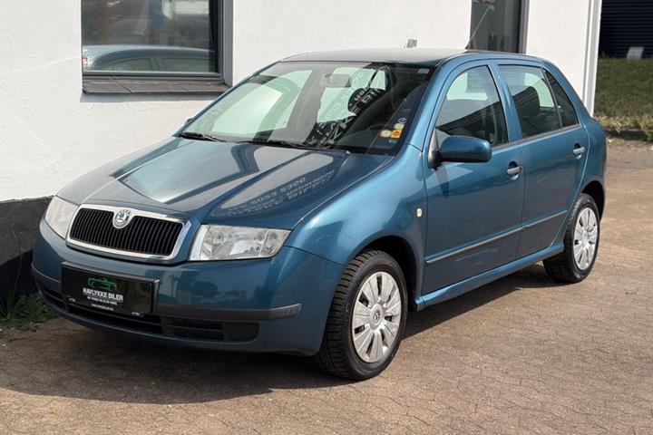 undefined Skoda Fabia fra 2003 set udefra