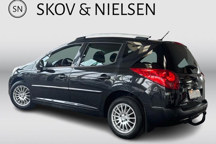 Sort Peugeot 207 fra 2010