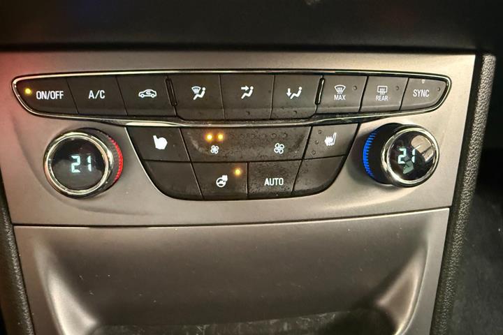 Sort Opel Astra fra 2017