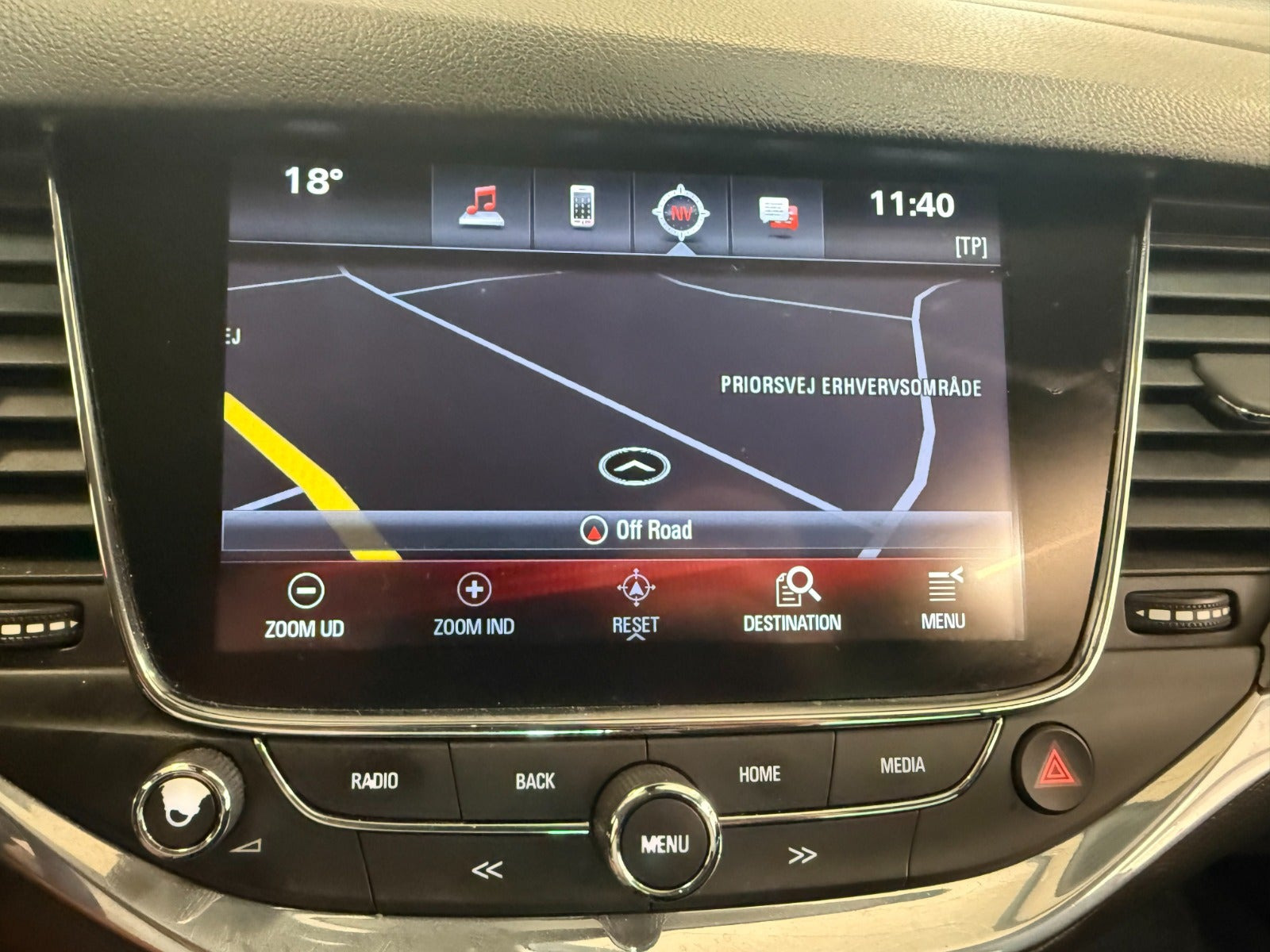 Sort Opel Astra fra 2017