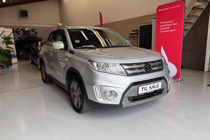 Sølv Suzuki Vitara fra 2018