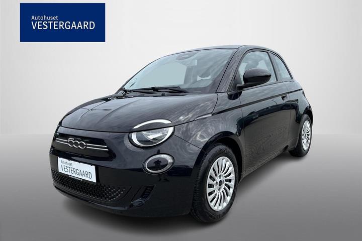 Sort Fiat 500e fra 2022 set udefra