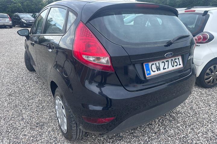 Bronze Ford Fiesta fra 2010