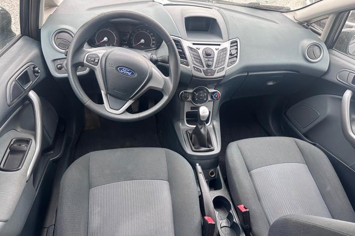 Bronze Ford Fiesta fra 2010