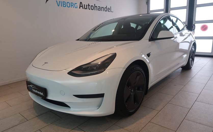 Tesla Model 3 Standard Range+ RWD