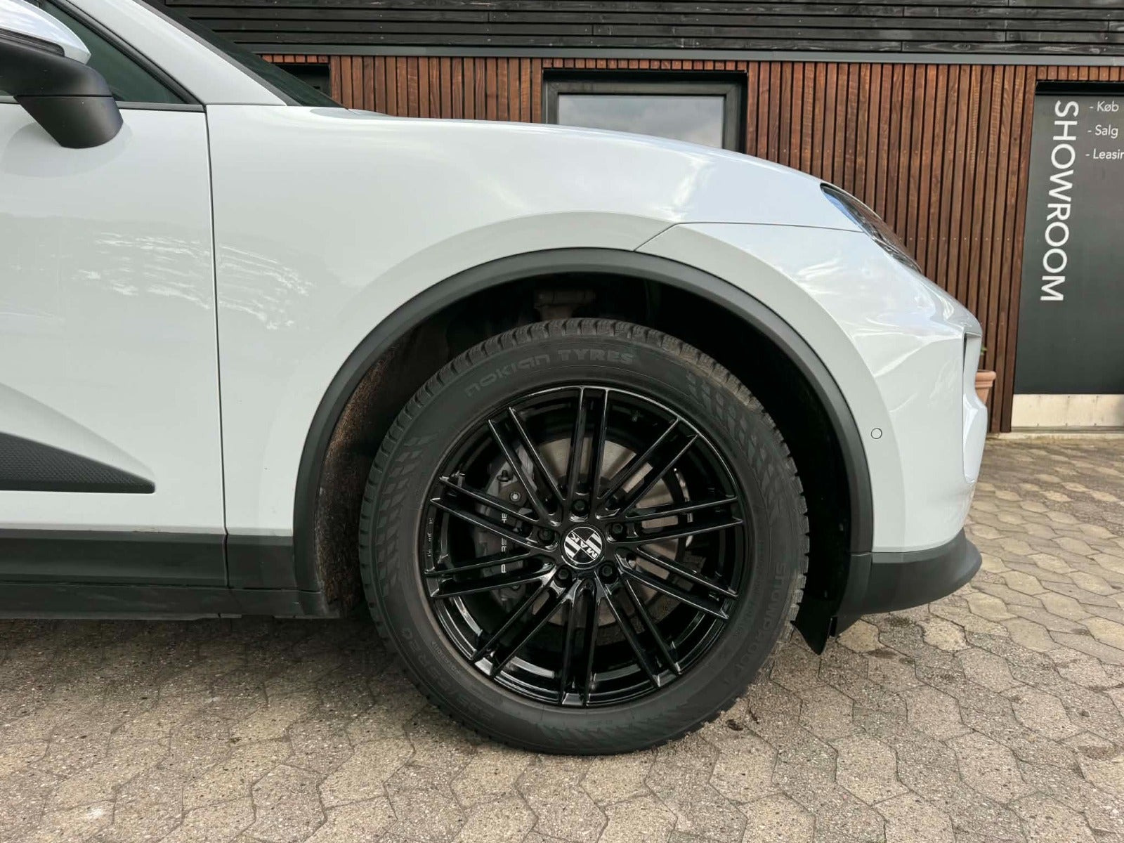 Blå Porsche Macan 4 fra 2025