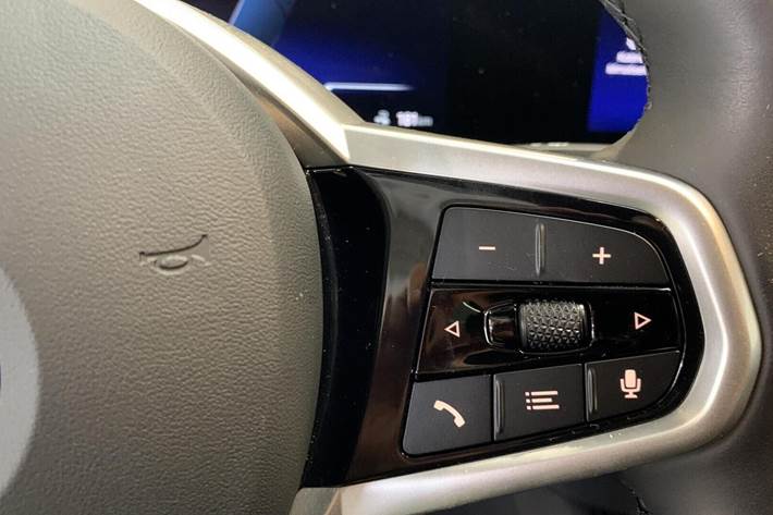 Hvid BMW i4 fra 2025