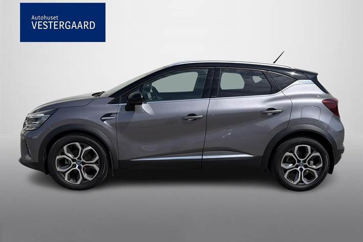 Grå Renault Captur fra 2021