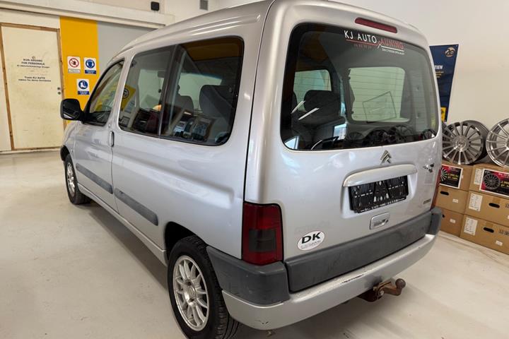 Sølv Citroën Berlingo fra 1999