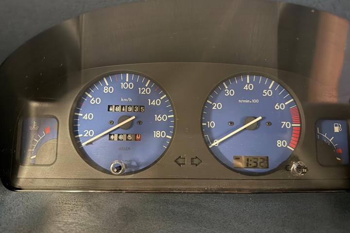 Sølv Citroën Berlingo fra 1999