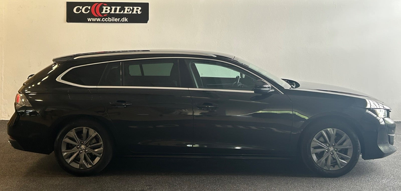 Sort Peugeot 508 fra 2020