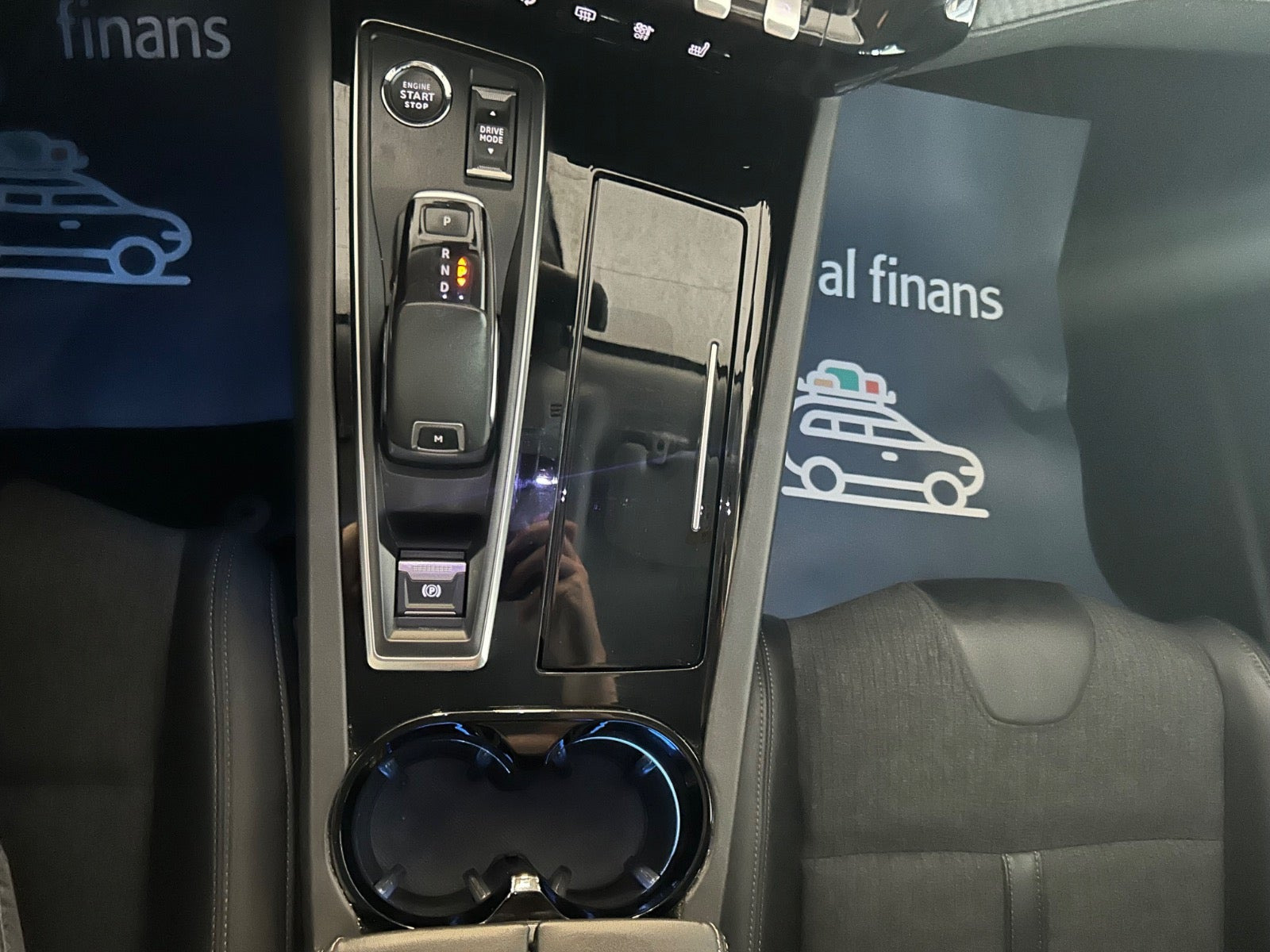 Sort Peugeot 508 fra 2020