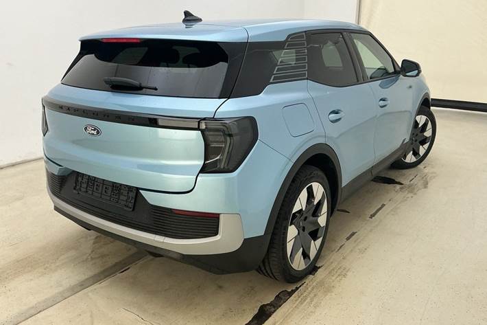 Blå Ford Explorer fra 2025