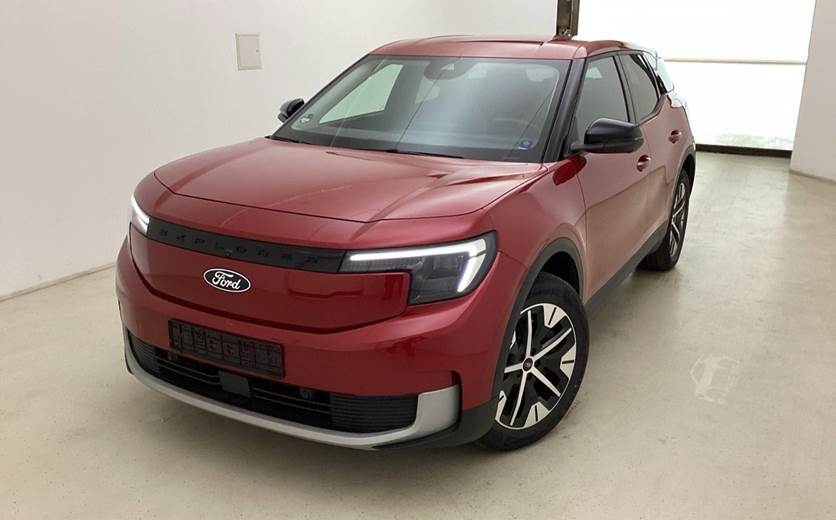 Ford Explorer 79 Select Extended Range AWD