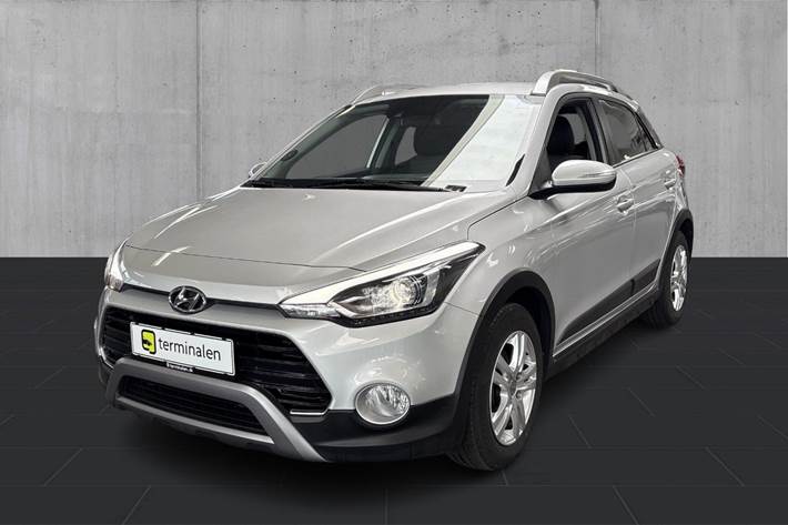 Sølv Hyundai i20 fra 2016
