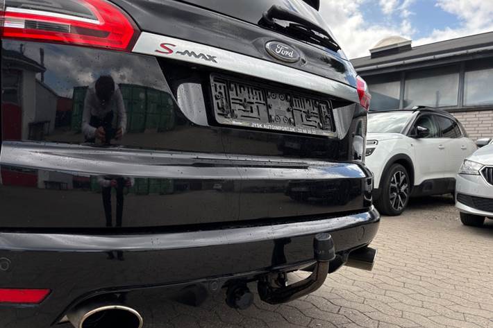 Sort Ford S-MAX fra 2010