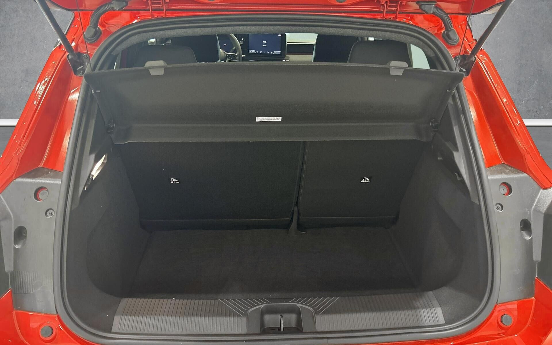 Rød Nissan Micra fra 2026