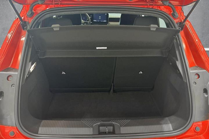 Rød Nissan Micra fra 2026