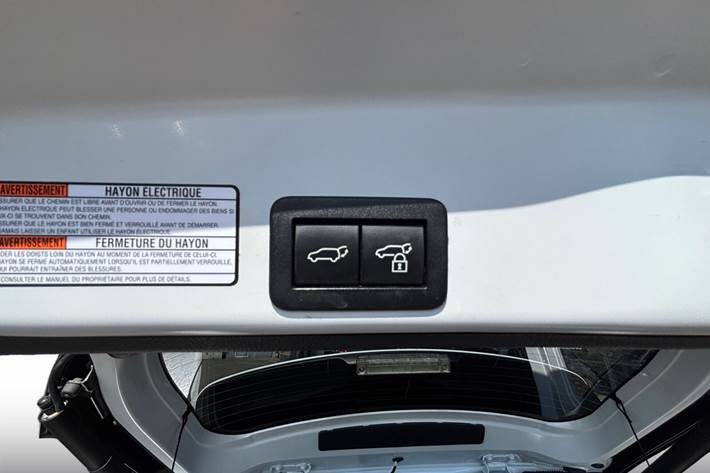 Hvid Toyota Yaris Cross fra 2023