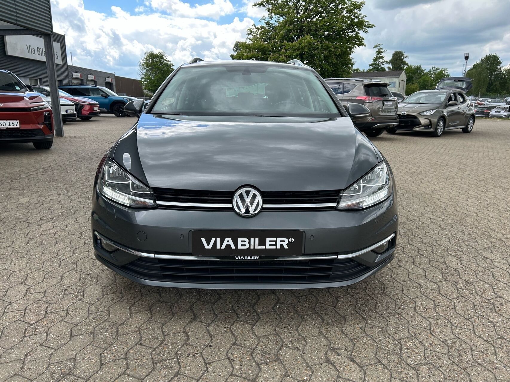 undefined VW Golf fra 2019 set udefra