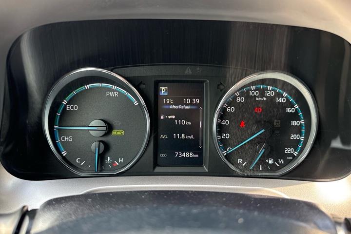 Sort Toyota RAV4 fra 2016