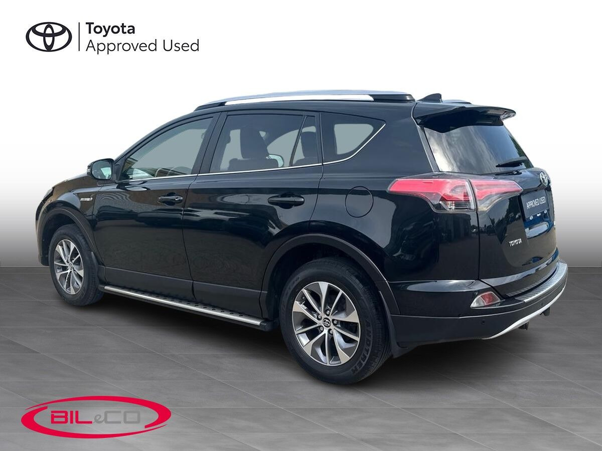 Sort Toyota RAV4 fra 2019