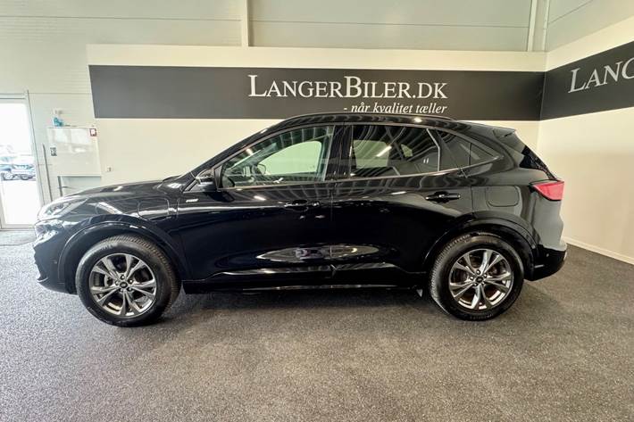 Sort Ford Kuga fra 2022