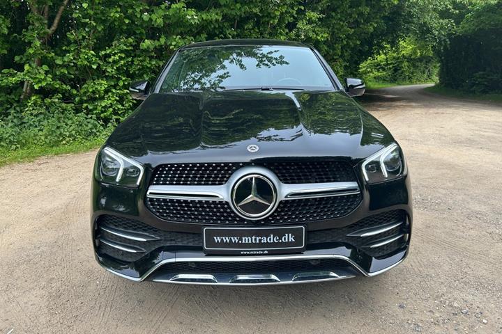 Sort Mercedes GLE350 de fra 2023
