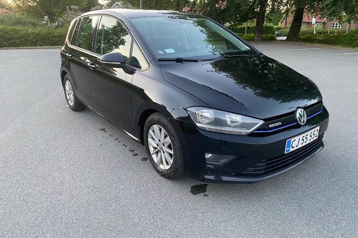 Sort VW Golf Sportsvan fra 2015