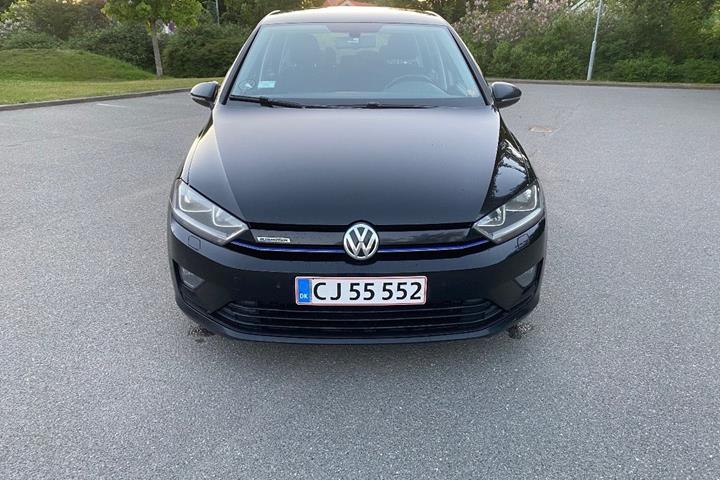 Sort VW Golf Sportsvan fra 2015