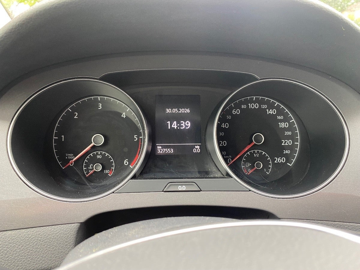Sort VW Golf Sportsvan fra 2015