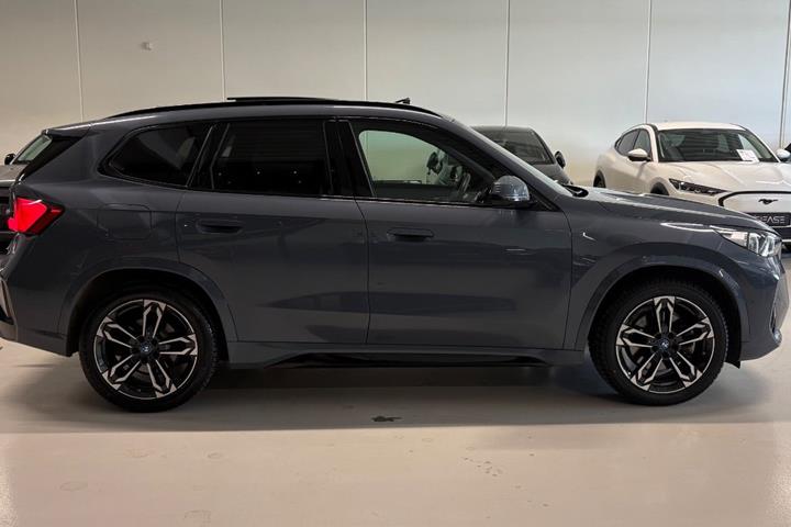 undefined BMW iX1 fra 2023