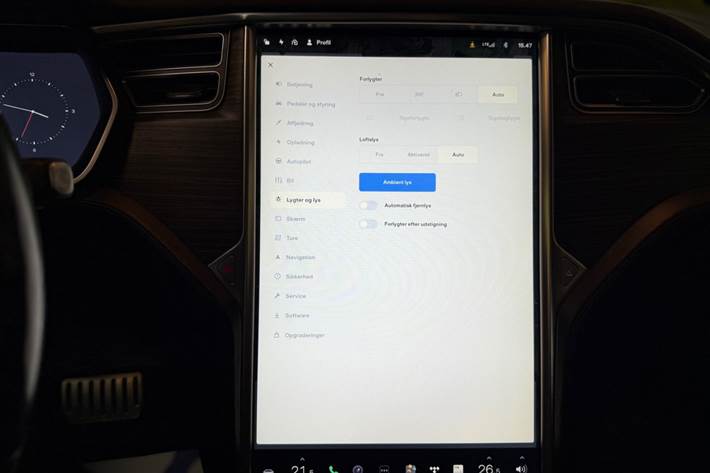 Blå Tesla Model S fra 2015