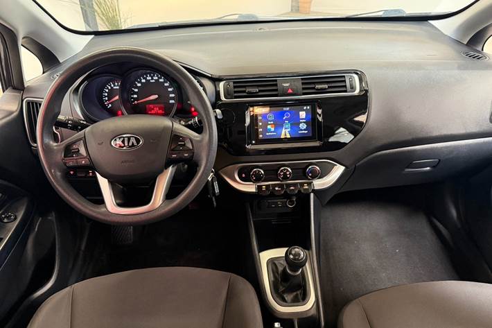 Sort Kia Rio fra 2015