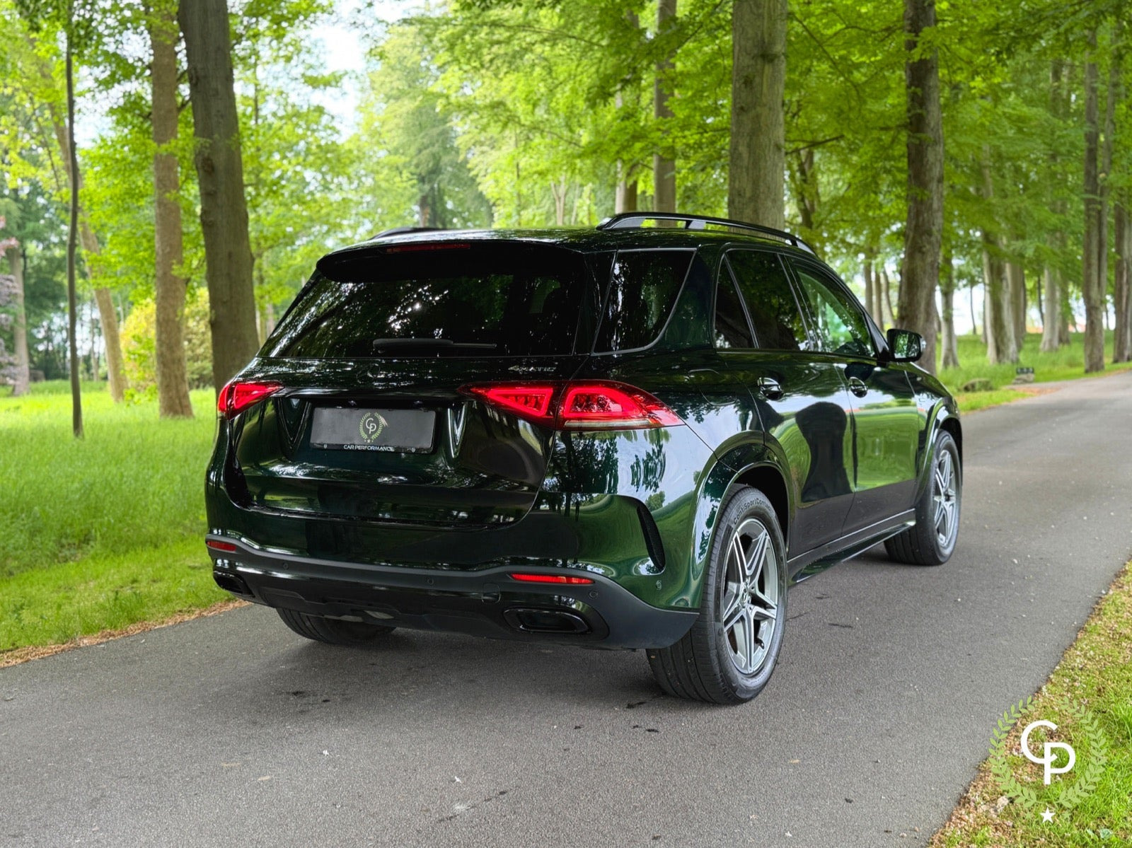 Grøn Mercedes GLE350 de fra 2021