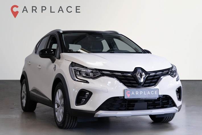 Beige Renault Captur fra 2020